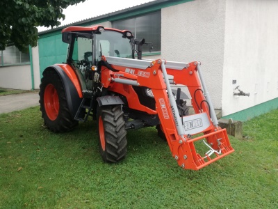 Traktor Kubota M9960