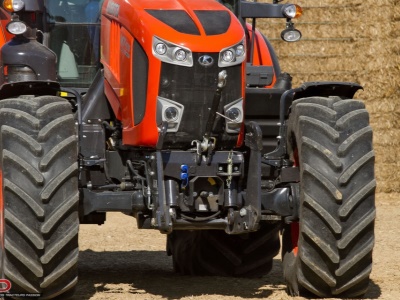 Zemědělský traktor Kubota M 7131
