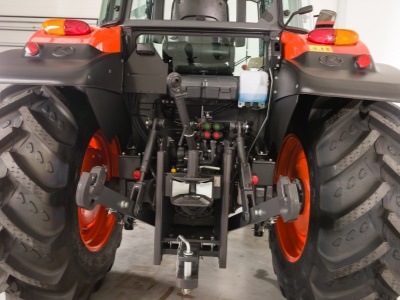 Zemědělský traktor Kubota M 7060
