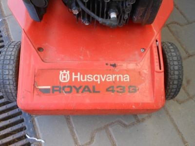 Sekačka - Husqvarna Royal 43S 