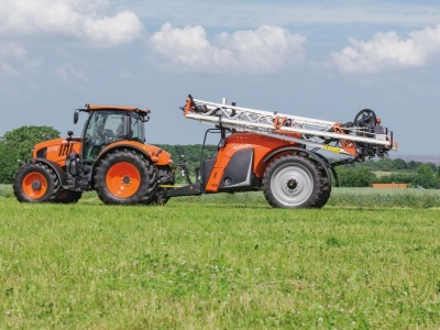 Postřikovač Kubota XTS3