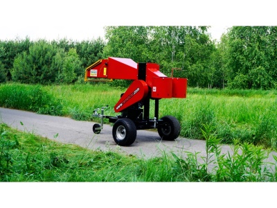 Špalíkovač se spalovacím motorem Model RS-120 OFF-ROAD Remet