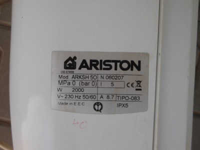 Průtokový ohřívač