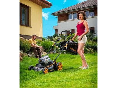 Riwall PRO RALM 4640SPi - aku 40 V travní sekačka 4v1 s pojezdem a bezuhlíkovým motorem (bez baterie a nabíječky)