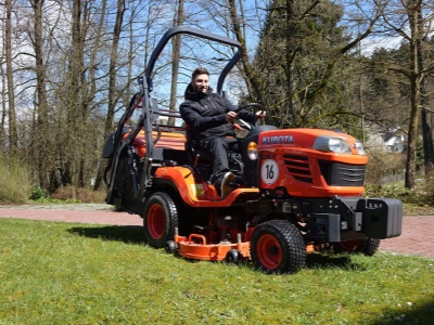Traktorová sekačka Kubota G23LD/HD