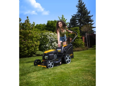 Riwall PRO RPM 5155 PRO - multifunkční travní sekačka 4 v 1 s benzinovým motorem a pojezdem