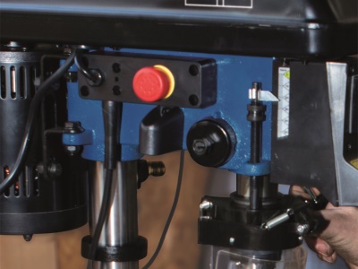 Scheppach DP 16 SL - stojanová vrtačka s křížovým laserem