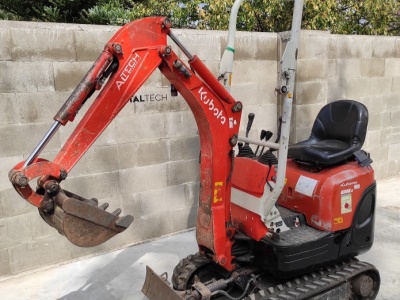 Minibagr Kubota K008-3