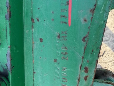 Obracecí pluh Regent Saturn HX2