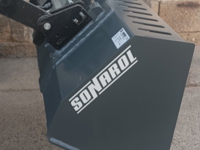 Univerzální lžíce LUM SNR 1100 AVANT
