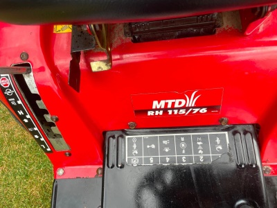 Travní traktor MTD RH 115/76