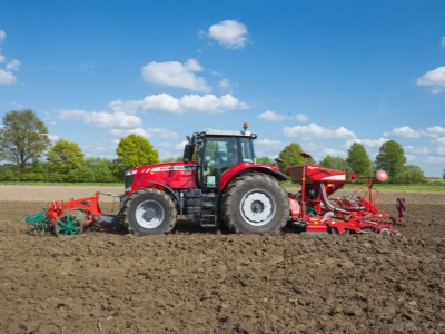 Čelně nesený půdní pěch