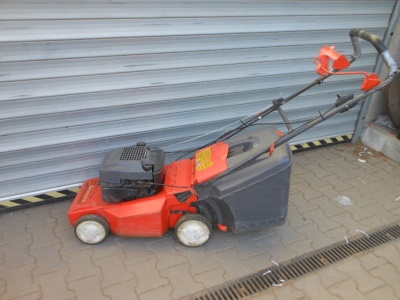 Sekačka - Husqvarna Royal 43S 