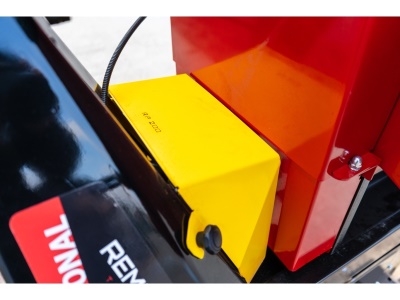 Špalíkovač za traktor PTO - Model RP-200 BIG BAG