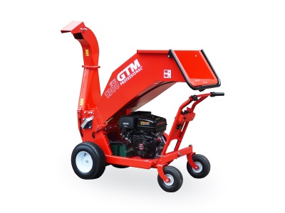 GTM GTS 1300 WDG - benzinový drtič dřeva s pojezdem