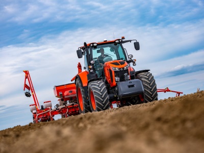 Zemědělský traktor Kubota M7173
