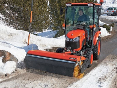 Malotraktor Kubota B2261H Cab