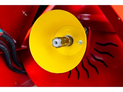 Diskový štěpkovač RT-660R za traktor (PTO) Remet