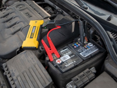 POWX4258 - Startovací zdroj JUMP STARTER 3-IN-1 1200A/16000MAH/12V