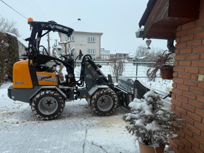 Kloubový nakladač GiANT G1500