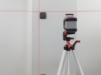 KRT706230T1 - Křížový laser 360° se stativem