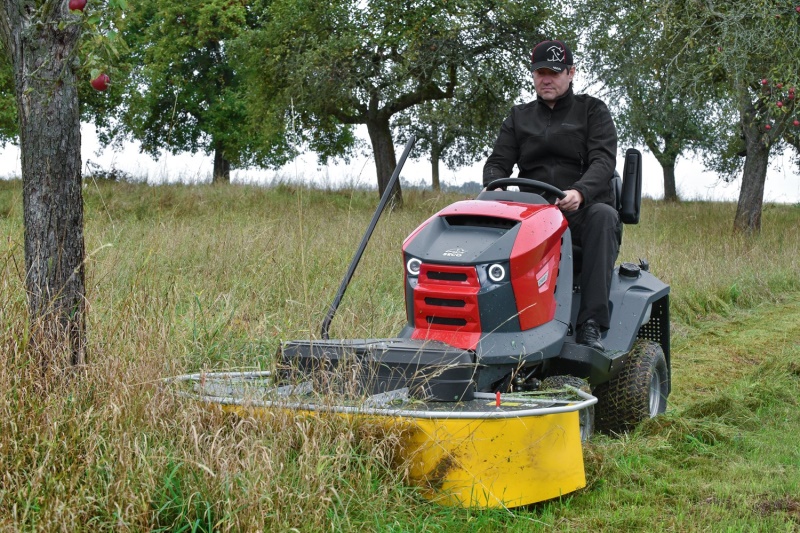 Dvoububnová sekačka
