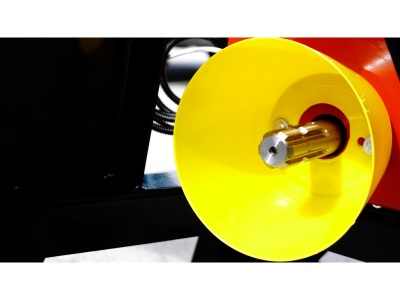 Špalíkovač za traktor PTO Model R-120 Remet + Pásový dopravník 2,3m