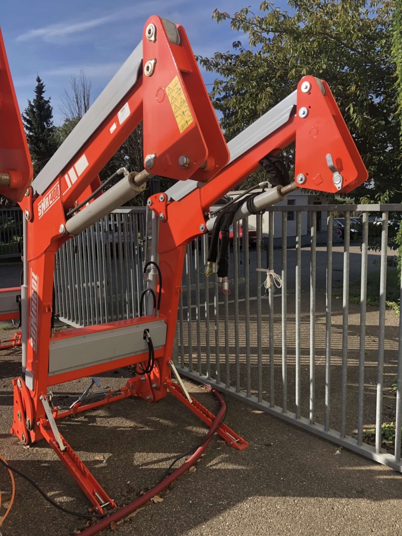 Čelní nakladače LC SNR 400 pro traktor Kubota M5111