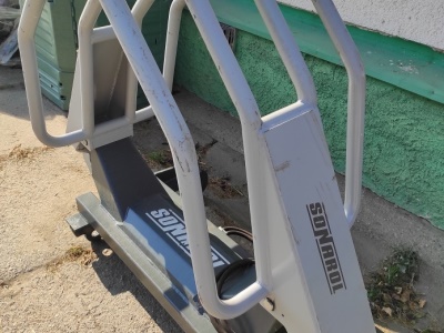 Kleště na balíky CBE SNR 1700 JCB