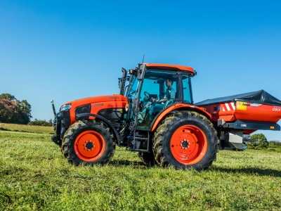 Zemědělský traktor Kubota M5112