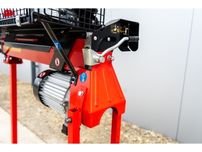 Horizontální hydraulický štípač 7T E 