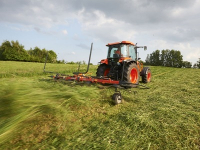 Rotační obraceč Kubota TE4000