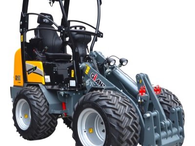 Kloubový nakladač GiANT G1500L X-TRA
