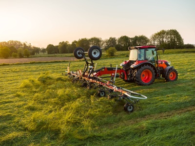 Zemědělský traktor Kubota M4063 ROPS