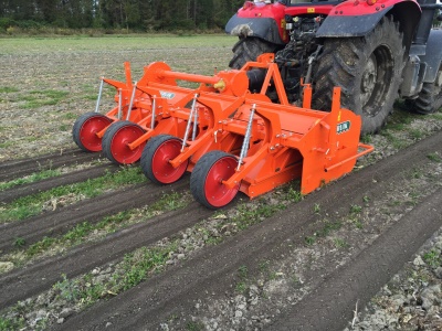 Kultivátor RF STRIP-TILL Struik