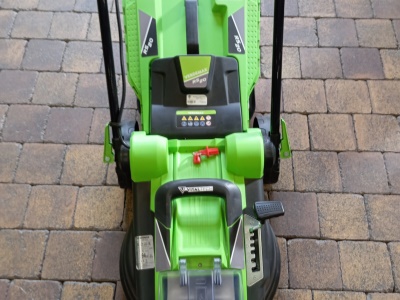 Travní sekačka VERDEMAX RS20 AKU