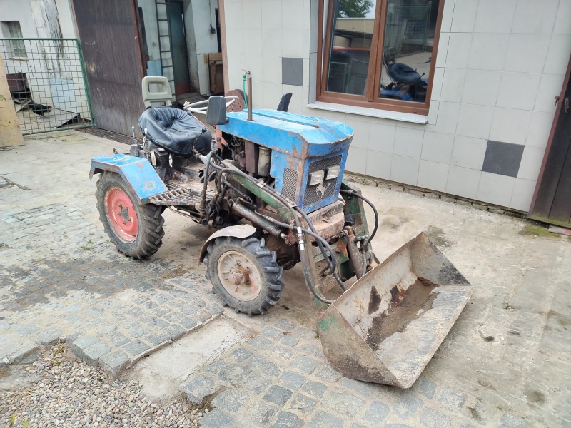 Zemědělský traktor