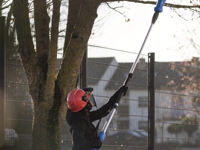 Scheppach C-PHTS410-X-SET S - 20 V IXES aku multifunkční stroj 2v1 + 2Ah baterie + nabíječka 2,4 A