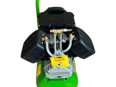 Kompresor Procraft AC52-2 a set příslušenství ke kompresoru 5 ks