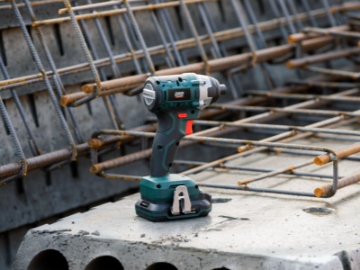 POWPB10500 - Aku rázový utahovák 200Nm 20V (bez AKU)