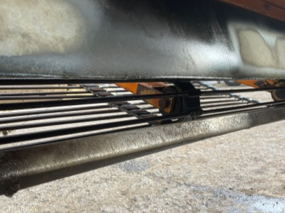 Čelní osekávač cibulové natě Keulmac a Vyorávač cibule Keulmac