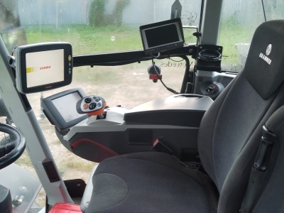 Zemědělský traktor CLAAS Xerion 5000 Trac VC