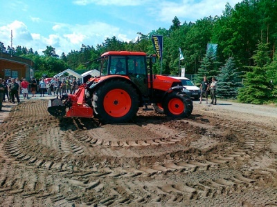 Kubota M 130 X