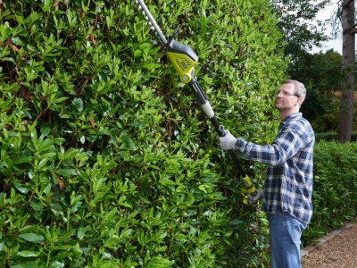 Ryobi OPT1845 - aku 18V plotostřih s prodlouženou rukojetí ONE+ (bez baterie a nabíječky)