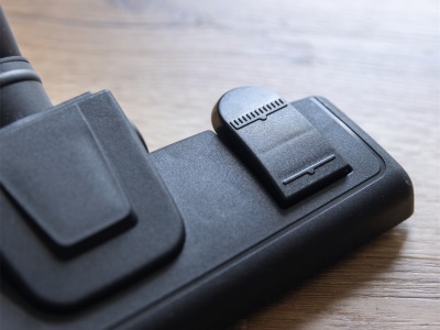 Scheppach C-HVC150-X-SET S - 20 V IXES aku ruční/podlahový vysavač + 2Ah baterie + nabíječka 2,4 A