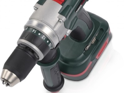 POWXQ5231 - Aku vrtačka / šroubovák 14,4V