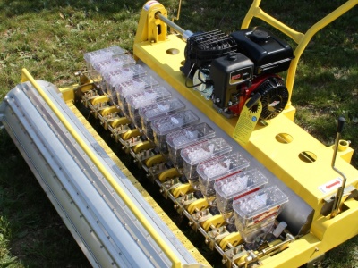 Secí stroj Terradonis s pojezdem JAS-1200, Briggs & Stratton