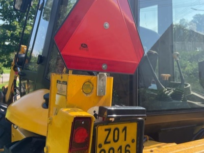 Nakladač JCB 2CX-DX