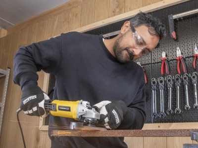 POWX0601 - Úhlová bruska 1.000 W 125 mm