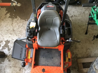 Traktorová sekačka Kubota Z122R